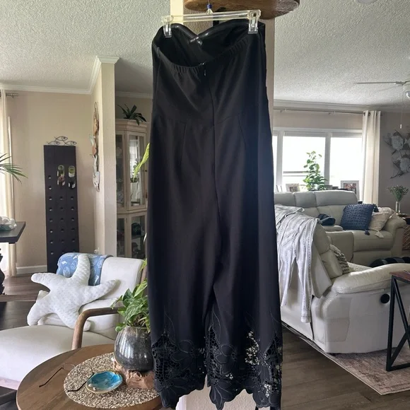 Stylish Black Strapless pantsuit/one piece with Lace Detail - Picture 2 of 3